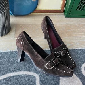 Brown loafer style Aerosole heels. Size 8.5.